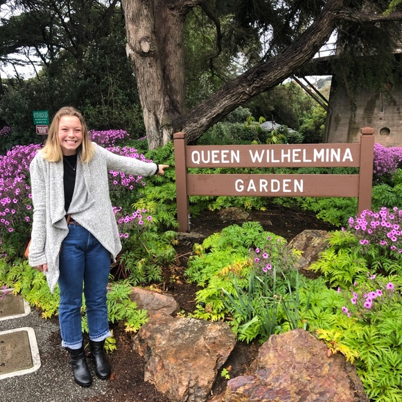 Meet your posher - Haley Brunkal! - Picture 6 of 8